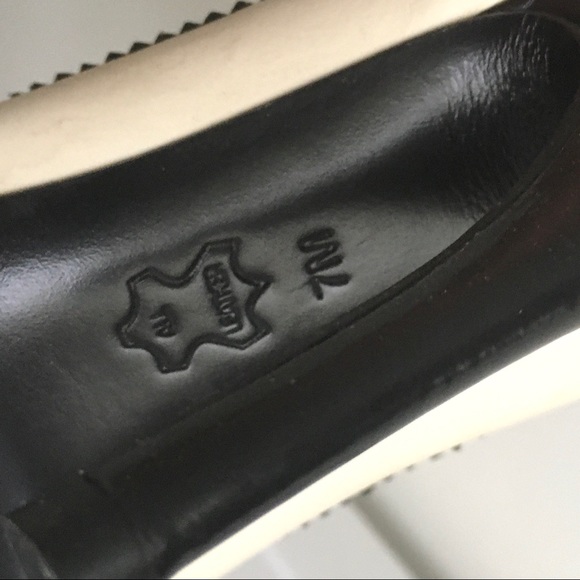 (SOLD) TORY BURCH Oxford Everly Spectator Pumps 7 - Picture 10 of 16